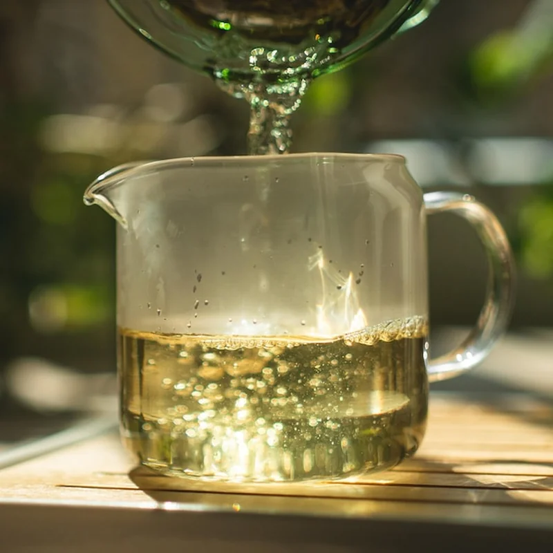 Czy można pić zieloną herbatę w ciąży? Poradnik dla przyszłych mam