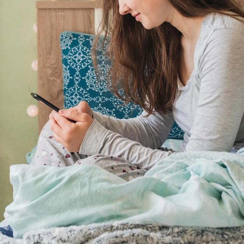 Czy uzależnienie od telefonu to problem? Objawy i leczenie