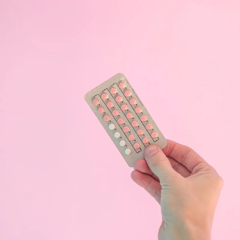 Jak działa antykoncepcja hormonalna? Wszystko o tabletkach antykoncepcyjnych