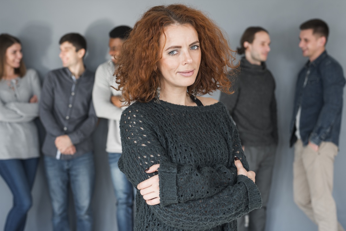 Jak radzić sobie z derealizacją i depersonalizacją? Nasze porady