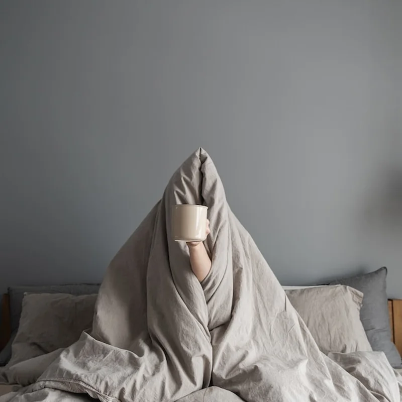 Senność po jedzeniu a hashimoto – co warto wiedzieć?